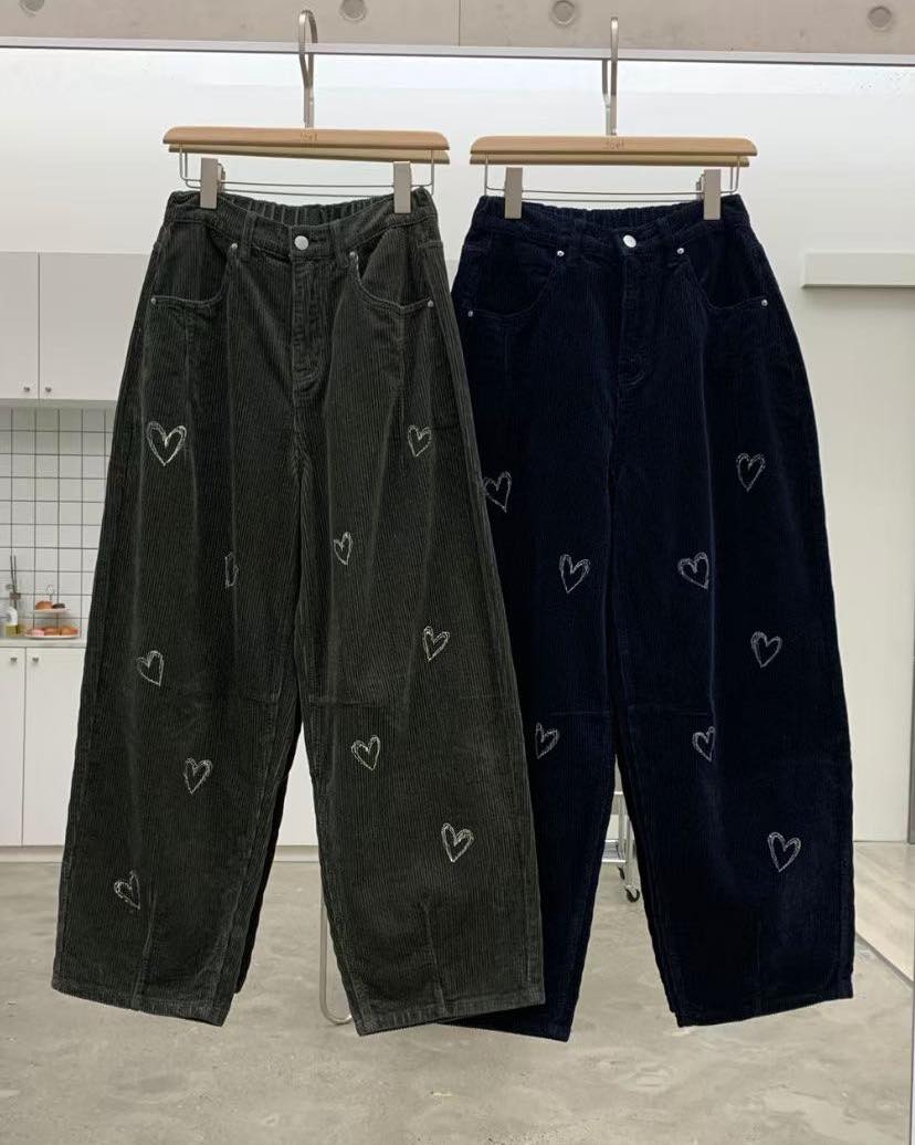 燈芯絨長褲印心心pattern